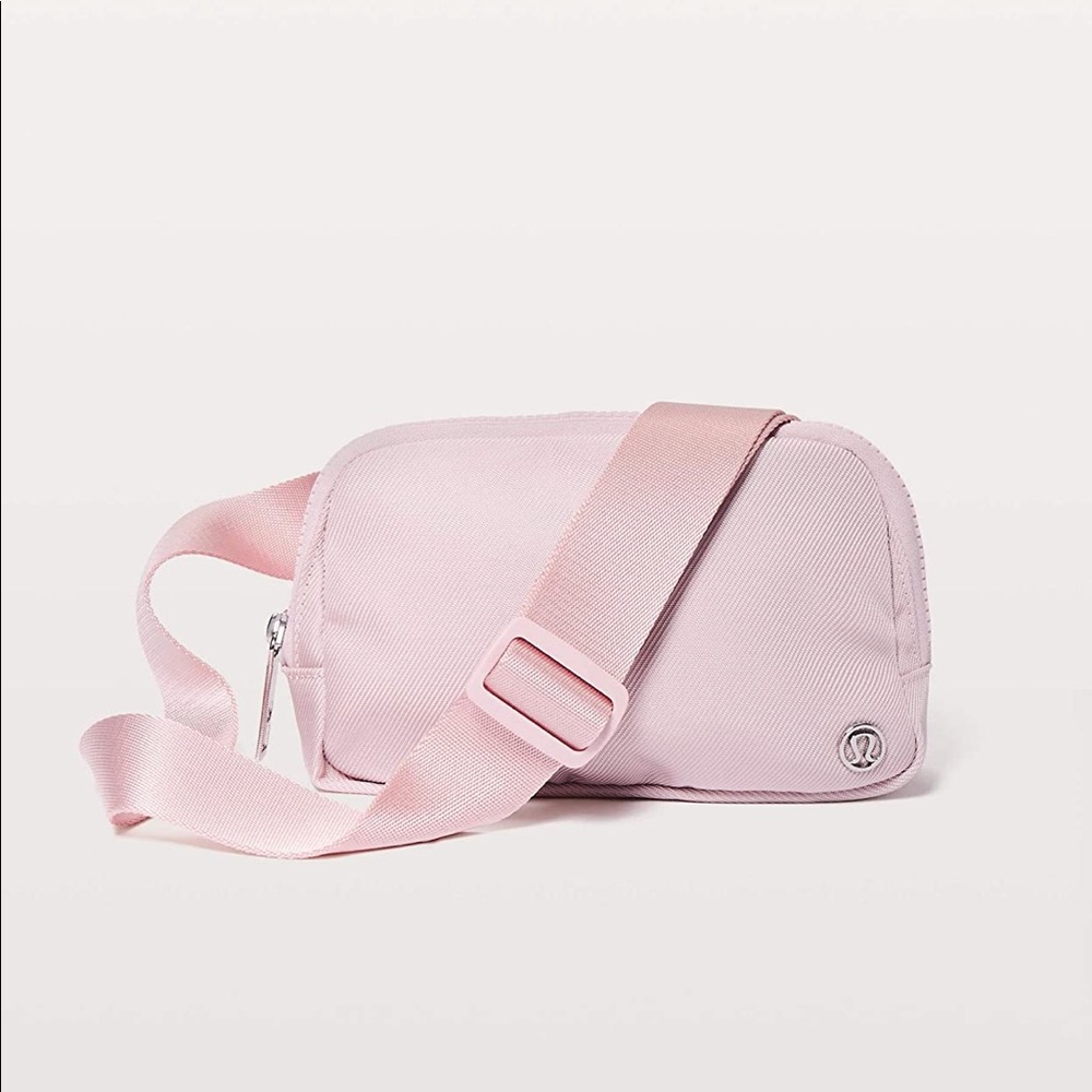 NWT Lululemon Everywhere Beltbag 1L